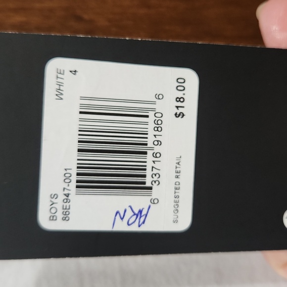 🆕️ Nike Tee - Picture 3 of 3